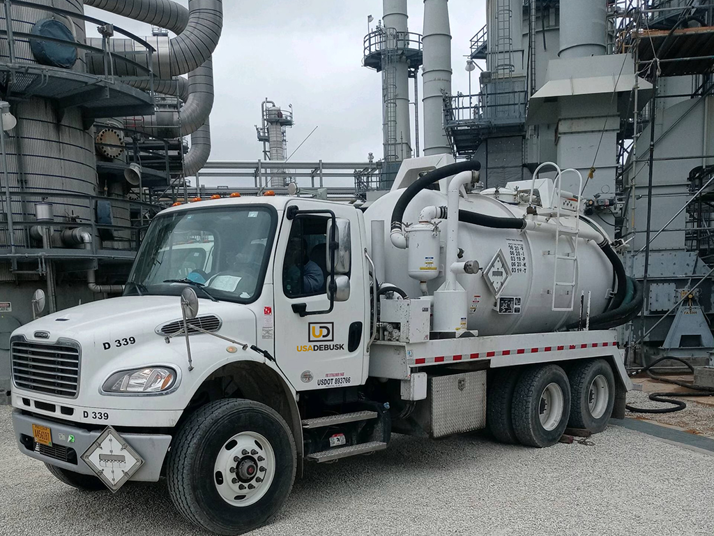 usad-waste-solutions-vac-truck